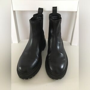 Steve Madden leather boots